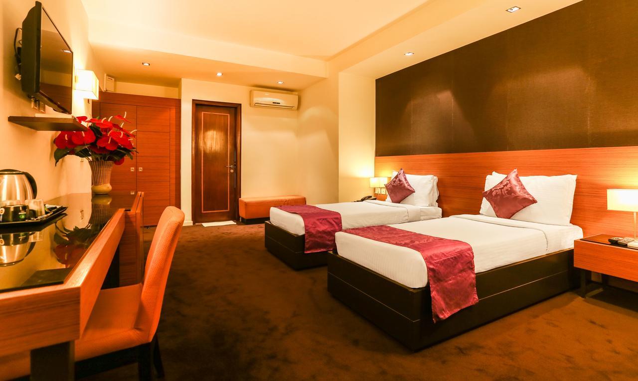 Treebo Trend Wilson Garden Hotell Bangalore Exteriör bild